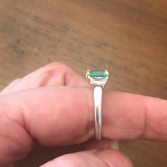 Columbian Emerald and Diamond Ring - Picture 14 of 15